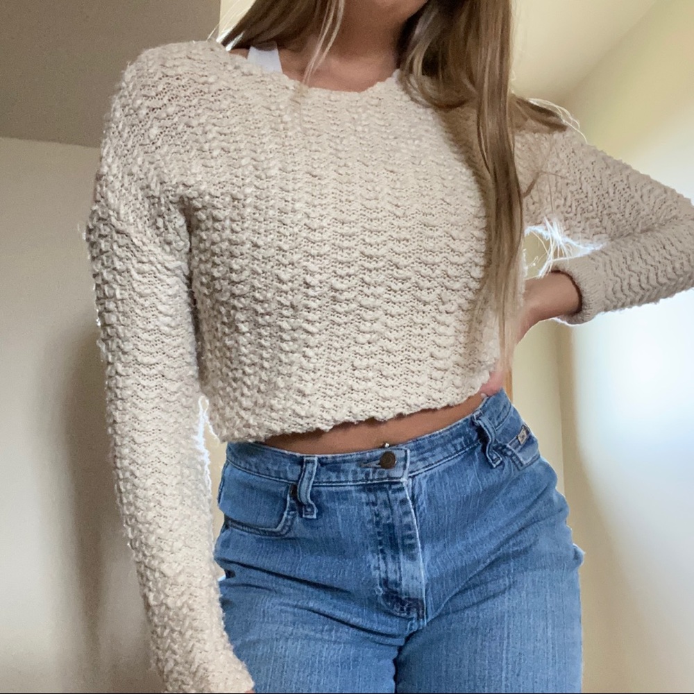 🤍Me to We sweater🤍